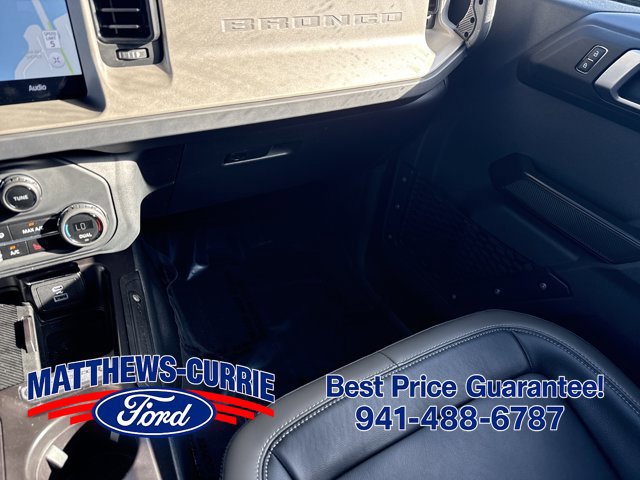 Certified 2025 Ford Bronco Outer Banks AWD/4WD image 24