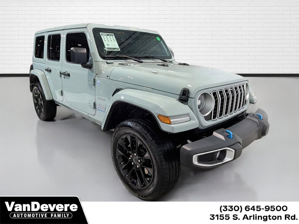 Used 2024 Jeep Wrangler Unlimited Sahara w/ Technology Group AWD/4WD image 1