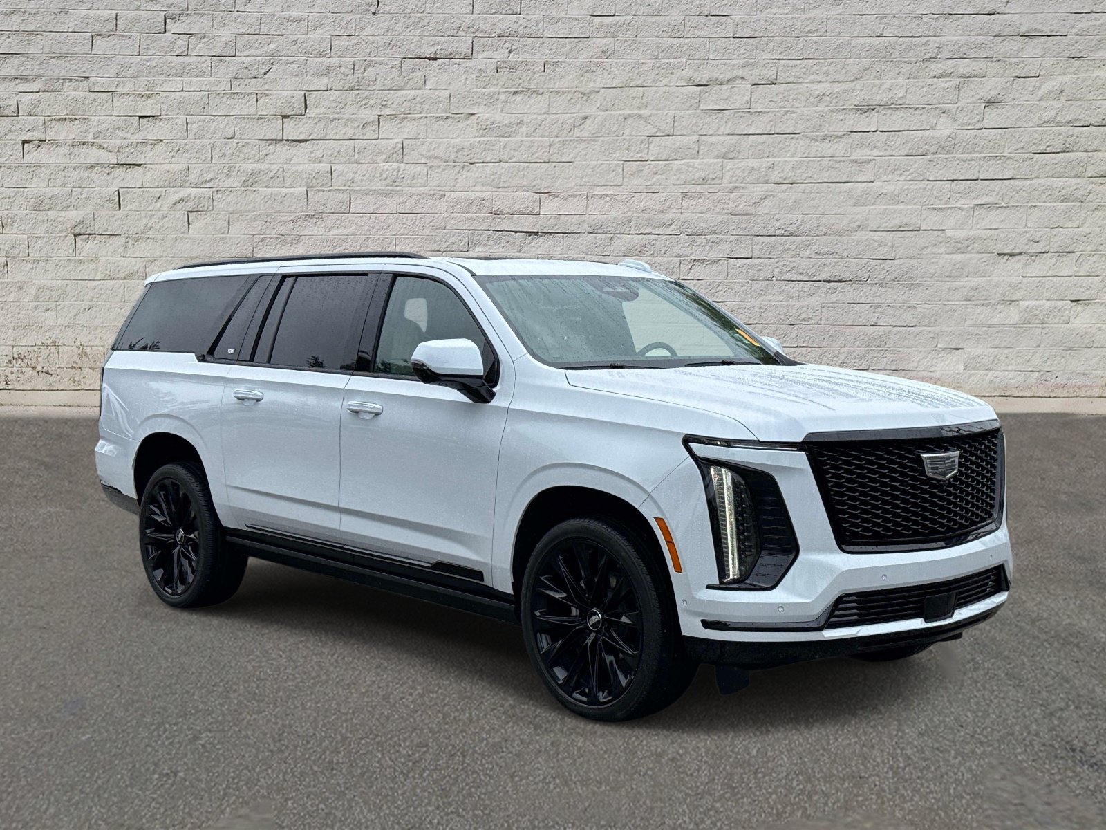 Certified 2026 Cadillac Escalade ESV Platinum Sport w/ LPO, ONYX Package AWD/4WD image 6