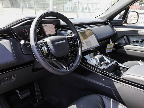 New 2026 Land Rover Range Rover Sport Dynamic SE AWD/4WD image 26