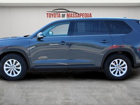 Certified 2024 Toyota Grand Highlander AWD image 25