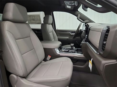 New 2026 Chevrolet Silverado 1500 LTZ w/ LTZ Convenience Package II image 35