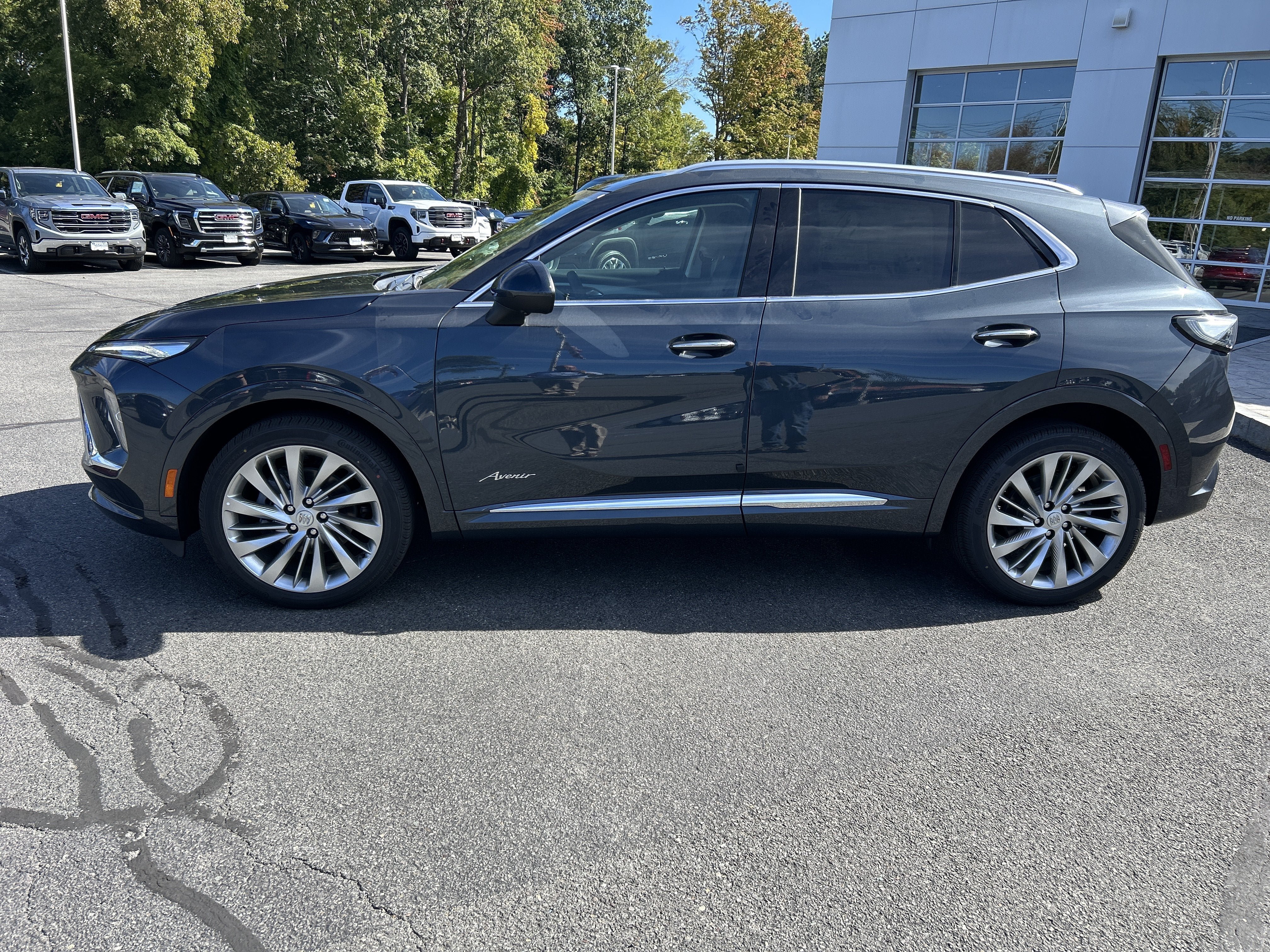New 2026 Buick Envision Avenir AWD/4WD image 2