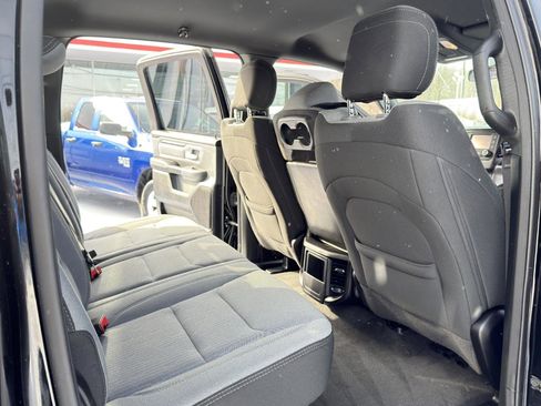 Used 2021 RAM 1500 Big Horn image 31