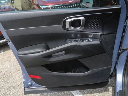 Certified 2024 Kia Sorento S w/ Panoramic Sunroof Package FWD image 22