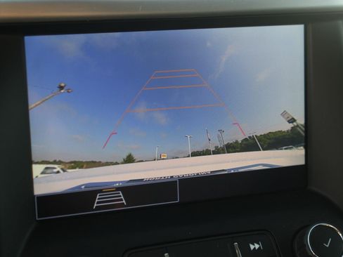 Used 2021 GMC Acadia SLE w/ Driver Convenience Package FWD image 25