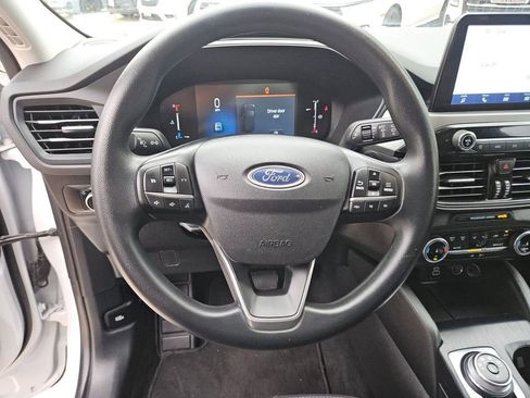 Used 2025 Ford Escape Active AWD/4WD image 18