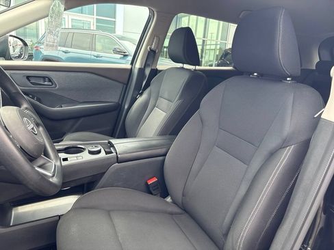 Used 2023 Nissan Rogue S AWD/4WD image 9
