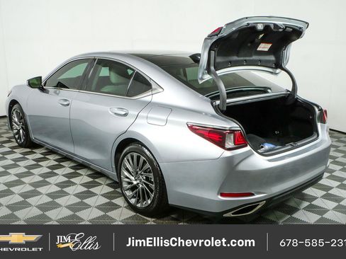 Used 2025 Lexus ES 350 Ultra Luxury w/ Accessory Package (Z2) FWD image 34