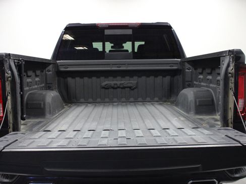 Used 2023 GMC Sierra 1500 AT4 w/ AT4 Premium Package AWD/4WD image 14