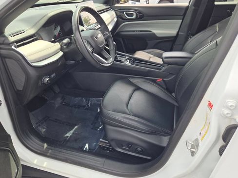 Certified 2024 Jeep Compass Limited AWD/4WD image 7