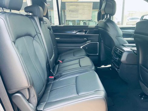 New 2024 Jeep Wagoneer 4WD w/ Convenience Group I image 13