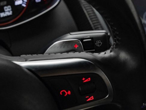 Used 2010 Audi R8 V10 image 57