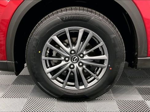 Used 2019 MAZDA CX-5 Touring FWD image 10