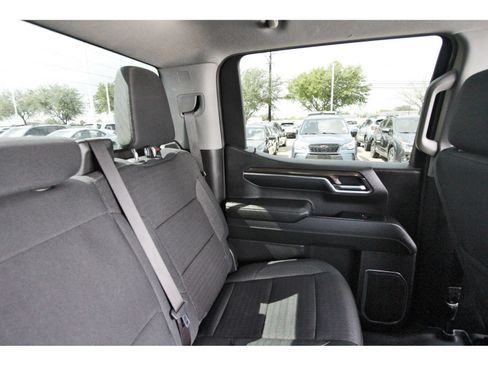 Used 2023 Chevrolet Silverado 1500 RST w/ Z71 Off-Road Package AWD/4WD image 12