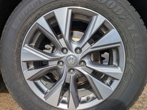 Used 2018 Nissan Murano SL w/ Moonroof Package image 7