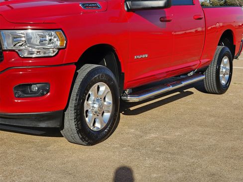 Used 2024 RAM 2500 Big Horn w/ Sport Appearance Package image 11