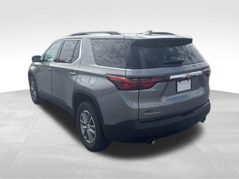 Certified 2023 Chevrolet Traverse LT FWD image 2