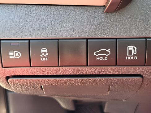 Used 2022 Toyota Camry XLE image 26