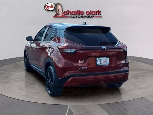 Used 2024 Nissan Kicks SR FWD image 3