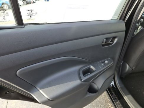 New 2025 Nissan Versa S image 19