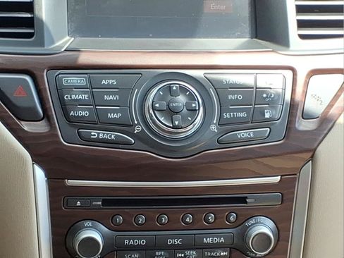 Used 2018 Nissan Pathfinder Platinum AWD/4WD image 17