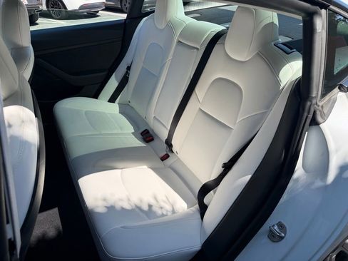 Used 2021 Tesla Model 3 Standard Range Plus image 28