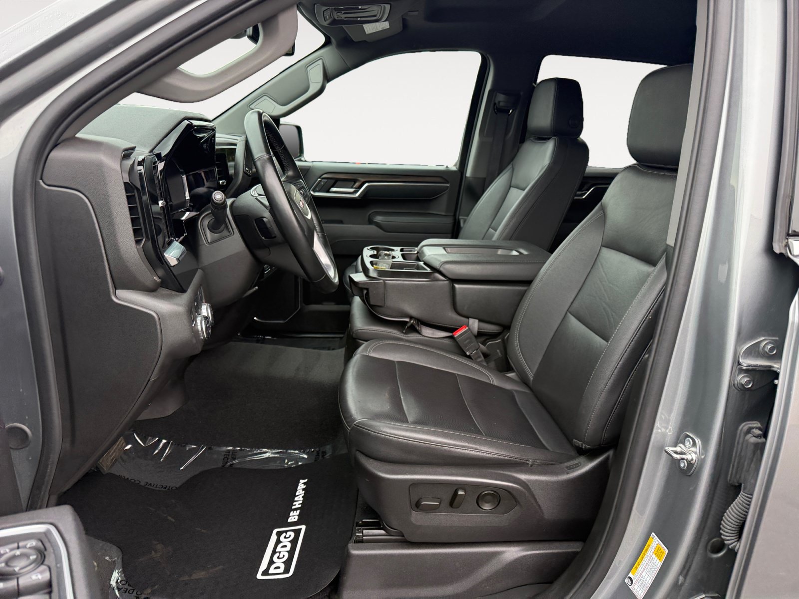 Used 2025 GMC Sierra 1500 SLT AWD/4WD image 10