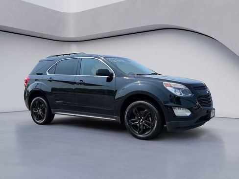 Used 2017 Chevrolet Equinox LT image 7