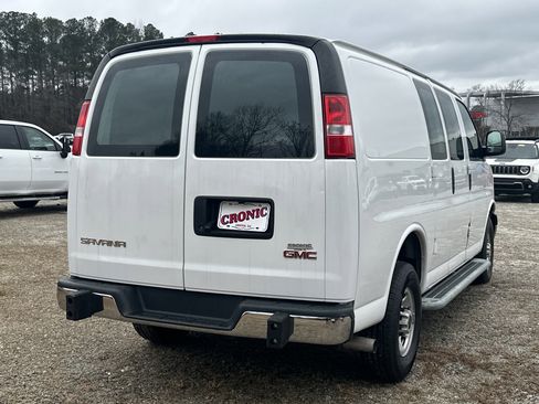 Used 2024 GMC Savana 2500 w/ Driver Convenience Package image 5