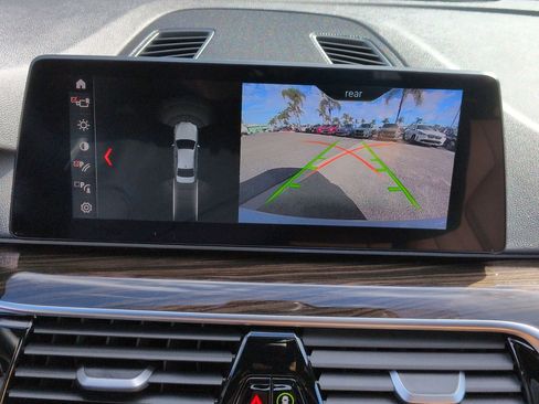 Used 2019 BMW 530e 530e iPerformance w/ Convenience Package image 25