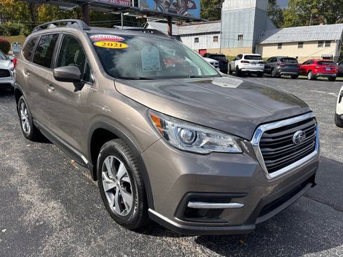 Used 2021 Subaru Ascent Premium w/ Convenience Package image 4