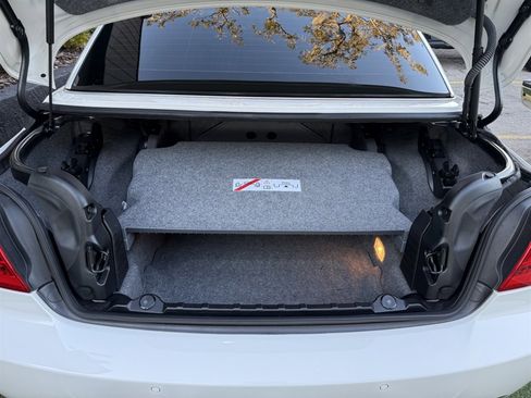 Used 2013 BMW 335i Convertible image 32