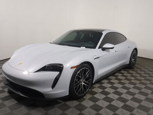 Certified 2023 Porsche Taycan RWD image 11