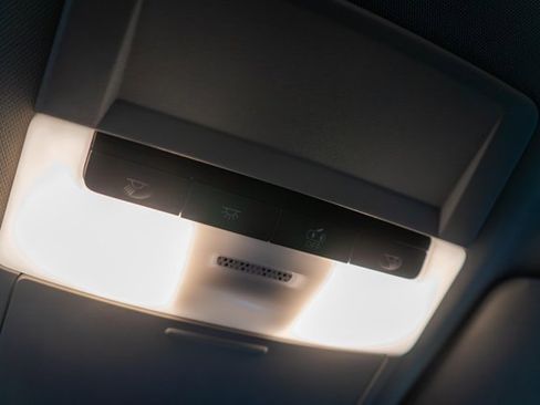 Certified 2025 Nissan Altima 2.5 SR image 29