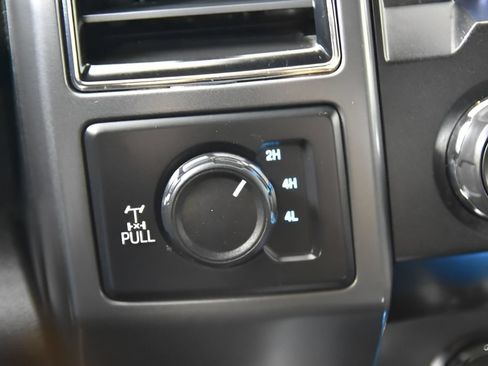 Used 2019 Ford F150 XLT w/ Equipment Group 302A Luxury AWD/4WD image 27