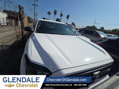 Used 2025 Toyota Tacoma SR RWD image 10