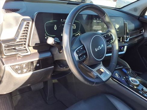 Used 2023 Kia Sportage EX w/ EX Premium Package image 13