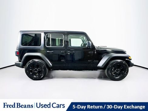 Used 2022 Jeep Wrangler Unlimited Sport AWD/4WD image 9