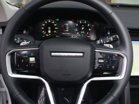 Used 2025 Land Rover Discovery Sport S image 18