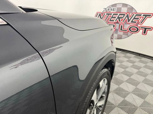 Used 2022 Kia Telluride EX w/ EX Premium Package image 34