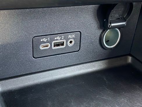 Certified 2023 Nissan Sentra SV image 25