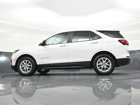 Used 2022 Chevrolet Equinox LS FWD image 24
