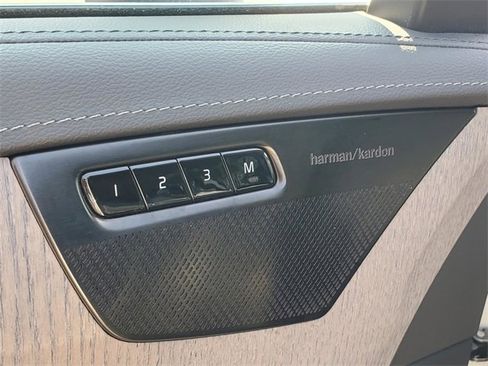 Used 2022 Volvo XC90 T6 Inscription w/ Advanced Package image 11