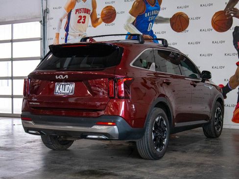 Used 2024 Kia Sorento S FWD image 24