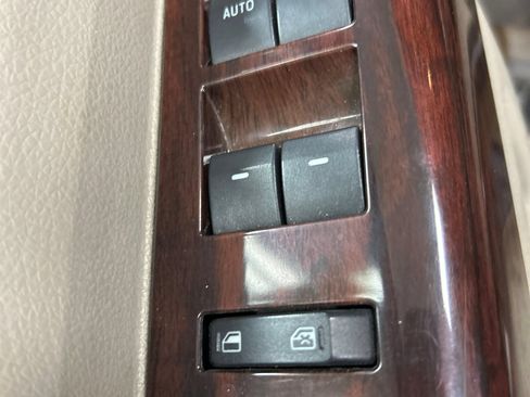 Used 2008 Ford F350 Lariat AWD/4WD image 9