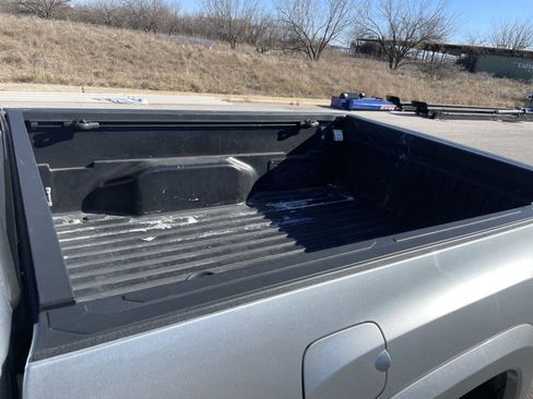 Used 2022 Toyota Tacoma SR5 image 23