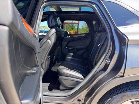 Used 2017 Lincoln MKC Select w/ Select Plus Package image 19