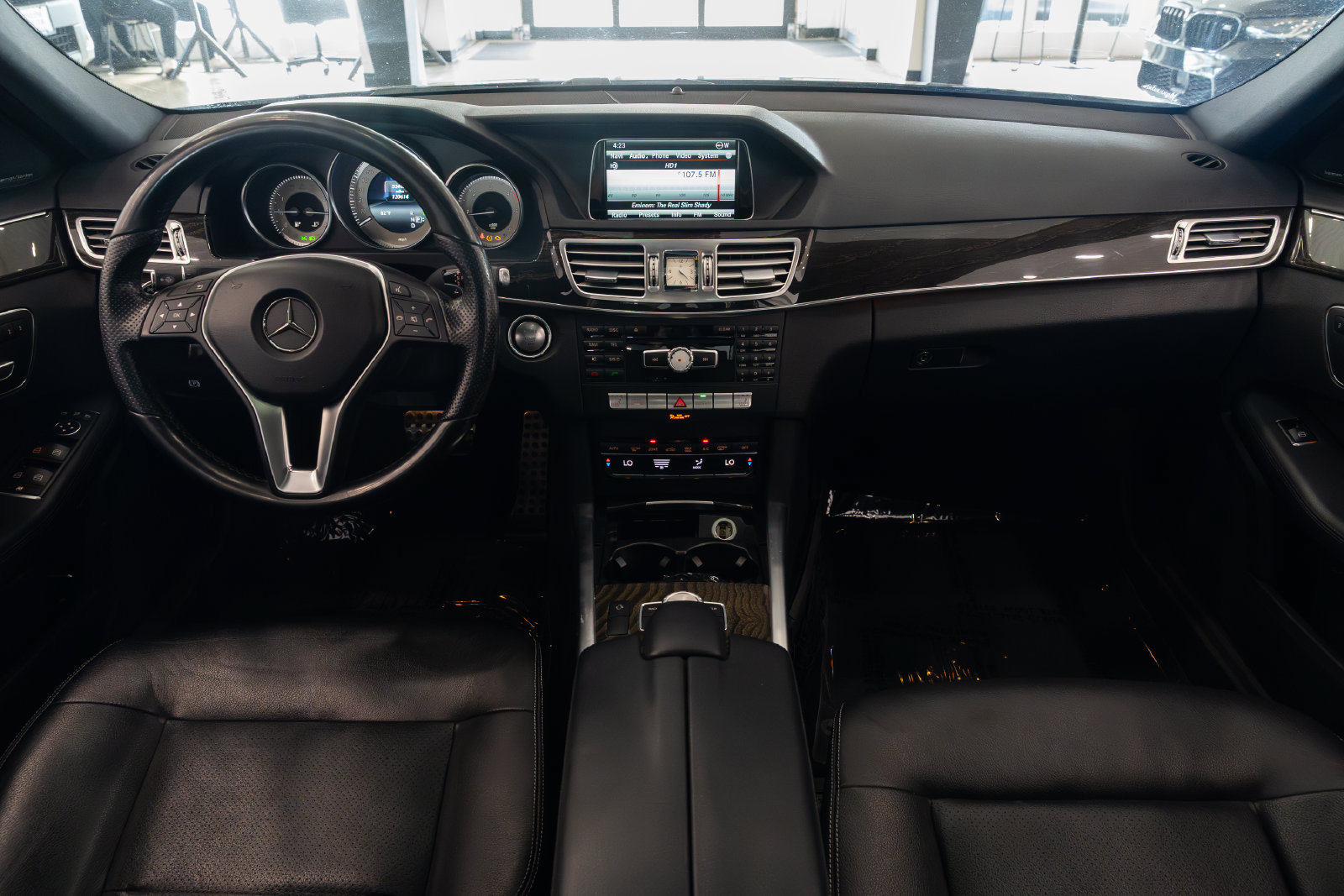 Used 2015 Mercedes-Benz E 250 BlueTEC Sedan image 9