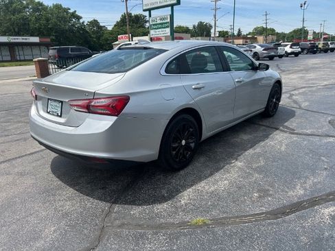 Used 2021 Chevrolet Malibu LT FWD image 5